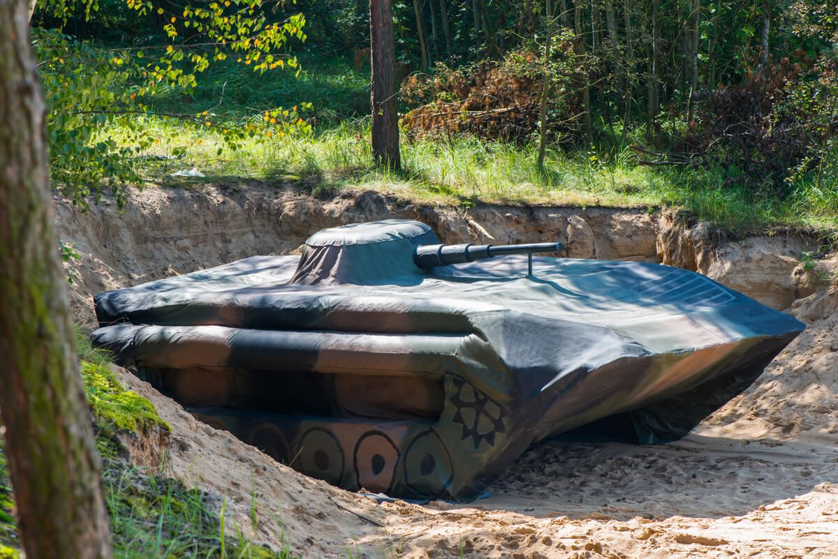 BWP-1 ARMOURED PERSONNEL CARRIER INFLATABLE DECOY